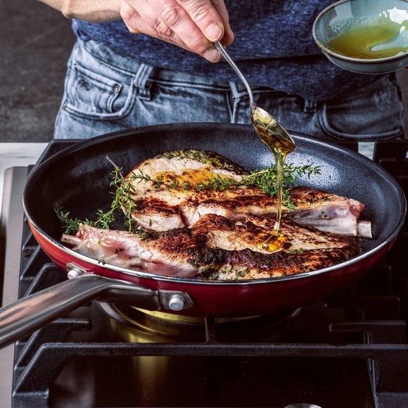 New Red Volcano Textured Ceramic Nonstick, 9.5" Frying Pan Skillet - Picture 7 of 15